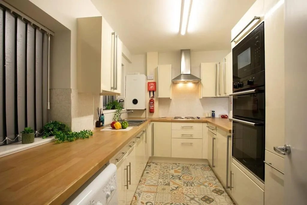 Prázdninový dům Vila 3 Bed Perfect For Contractors! Long Term Discount! Sheffield