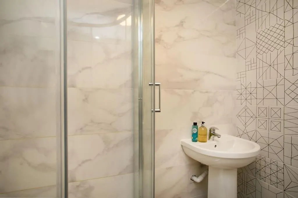 Vila 3 Bed Perfect For Contractors! Long Term Discount! Sheffield Velká Británie